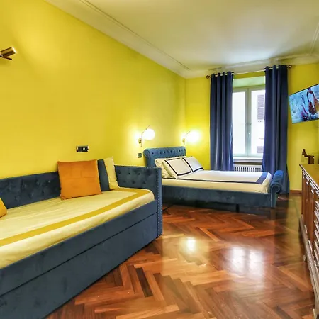 Large And Charming In Trastevere By Yourhost Lägenhet
